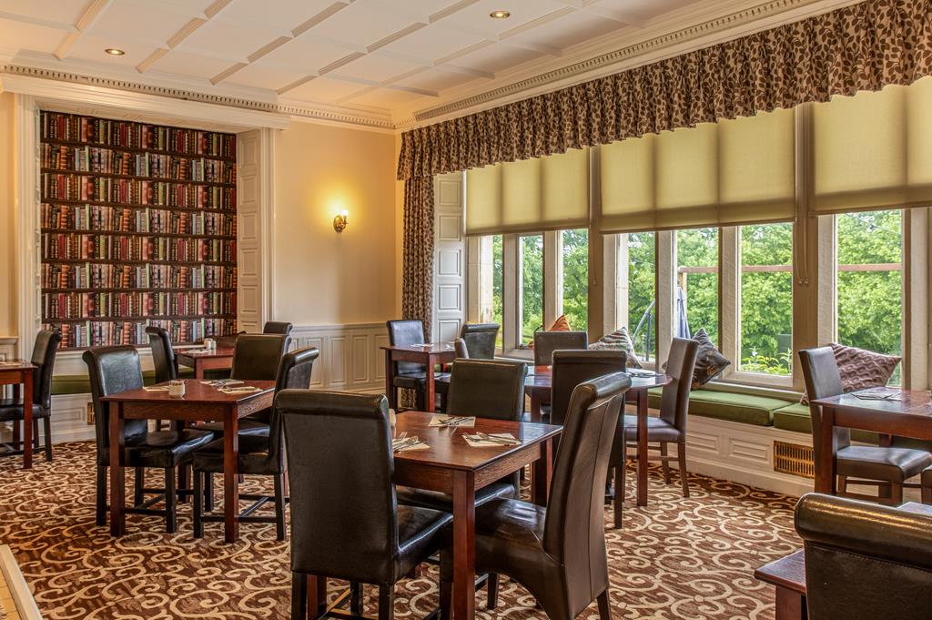 hollins hotel